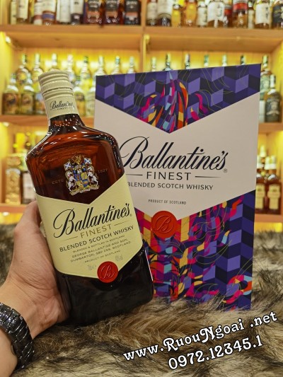 Rượu Ballantine's Finest Hộp Quà 2024